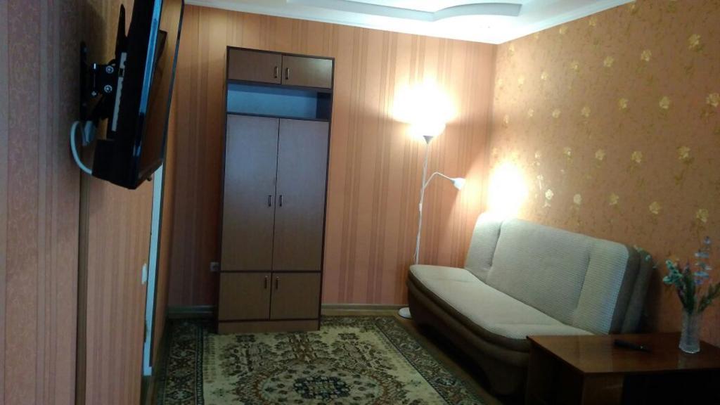 Apartment On Kniaziv Koriatovychiv 카미야네치포딜시키 외부 사진